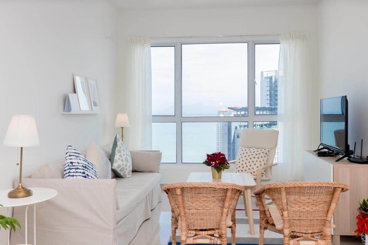 White Lagom Scandinavian House, By Sanguine Apartment Tanjung Tokong Exterior foto